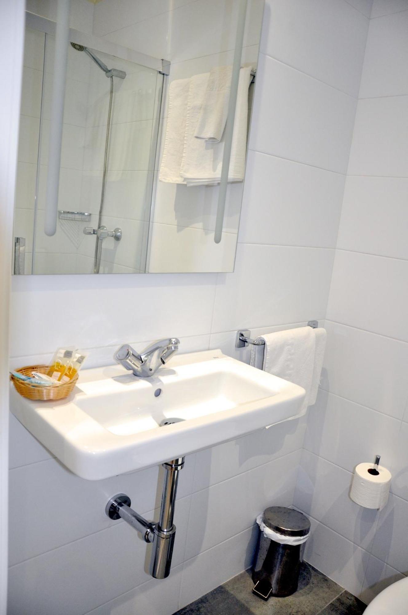 Hostal Paz Gondomar Zewnętrze zdjęcie