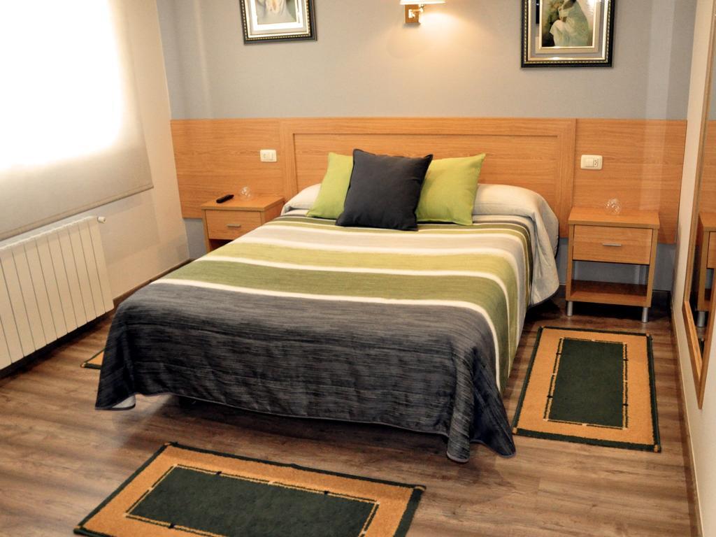 Hostal Paz Gondomar Zewnętrze zdjęcie